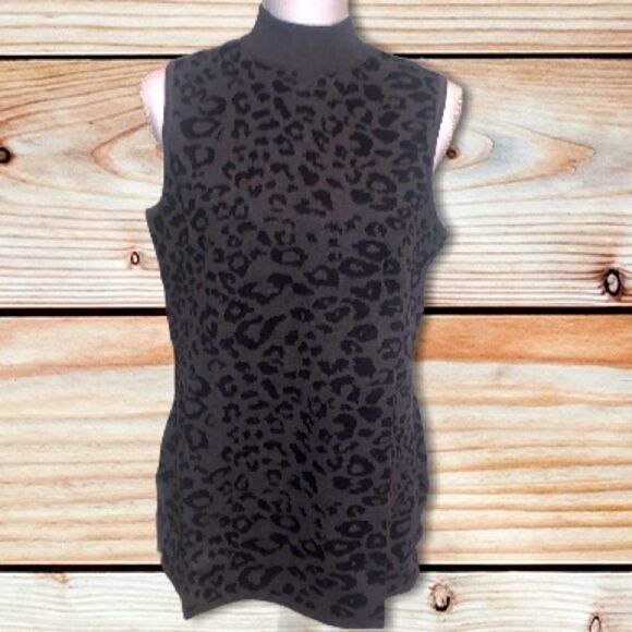 🎄JM Collection Sleeveless Sweater  - Picture 1 of 4